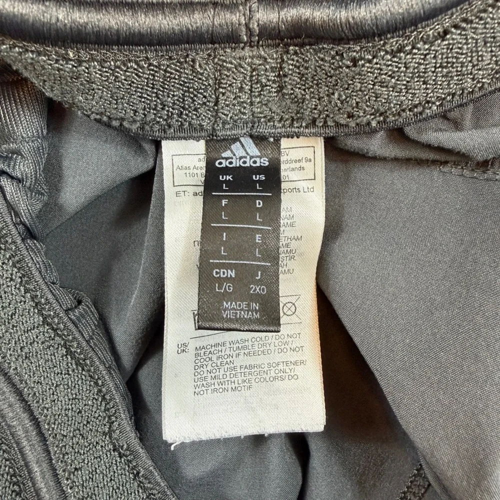 Adidas Mens Athletic Shorts Gray Elastic Waist Drawstring Pockets Size Large